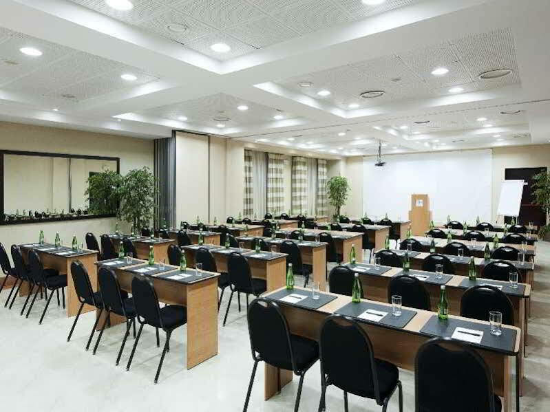 Nh Timisoara Hotel Exterior photo
